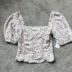 ASTR puff sleeve top size Small - NWT